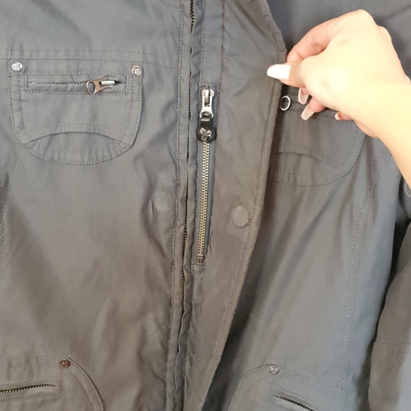 Aritzia TNA Women's Winter Parka - Picture 3 of 8